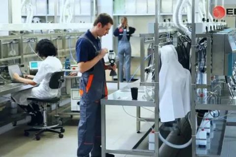 喷码机厂家选择应该注重什么