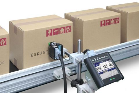 喷码机手艺应用于各行各业的生长中