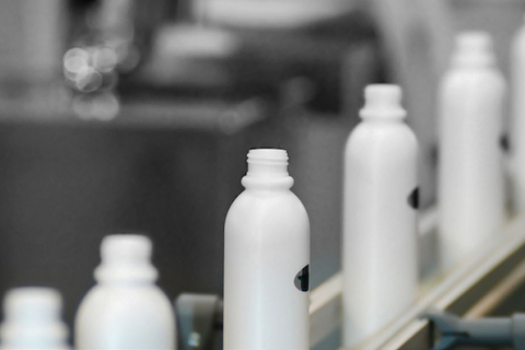 激光喷码机在化妆品、小我私家及家庭照顾护士产品上的应用