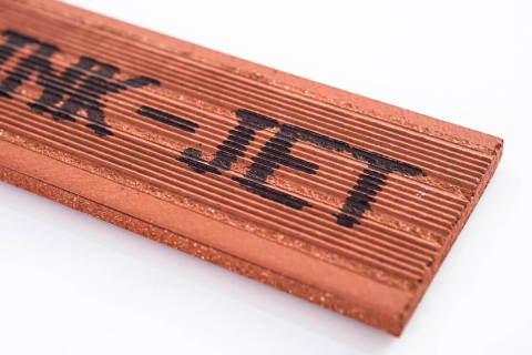 小字符喷码机，喷头居下朝上喷 凹面印制无所畏