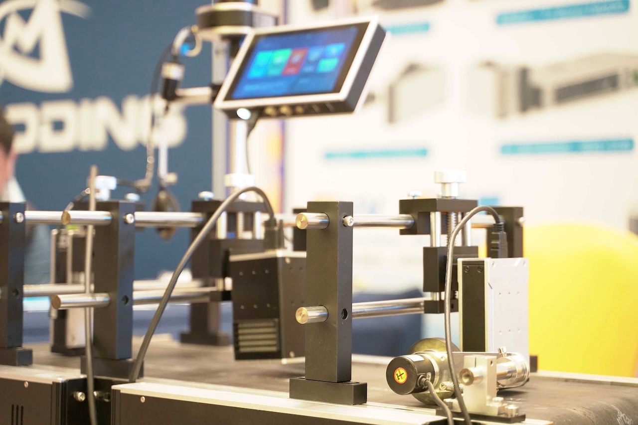 剖析四大喷码机类型：字体巨细调解方法全揭秘