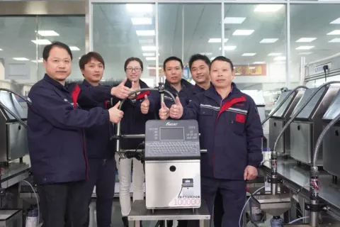 FASTJET庆祝生产第10万台标识设备：一个里程碑的成就