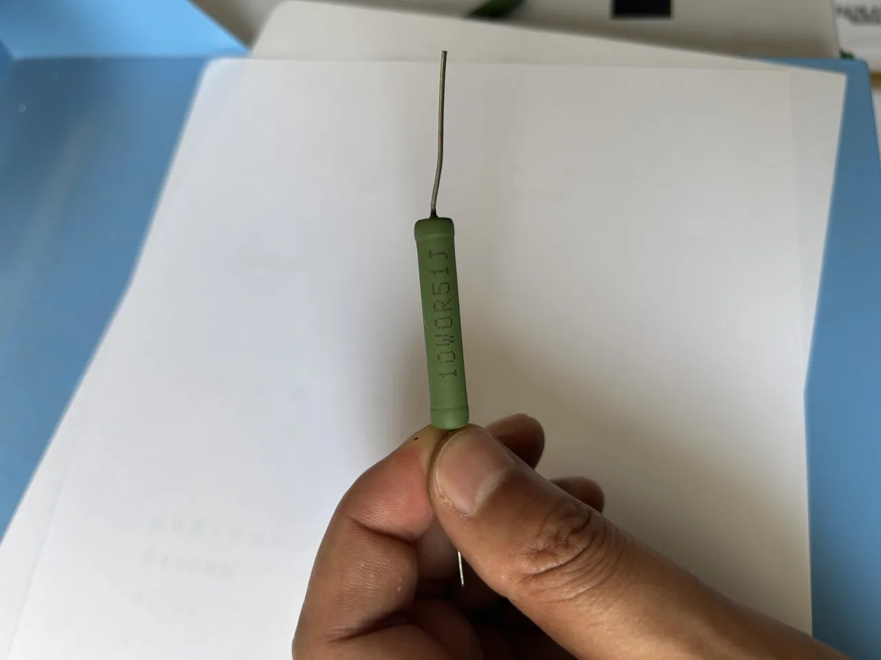 喷码机喷嘴堵塞排查时使用的细针工具与喷印编号样件